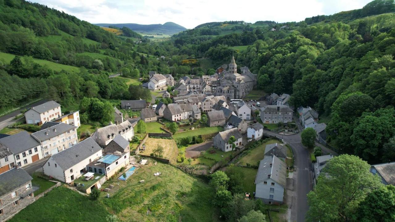 Tulipe, Appartement 5 Personnes, Entre Sancy Et Volcans D'Auvergne Orcival Exteriör bild