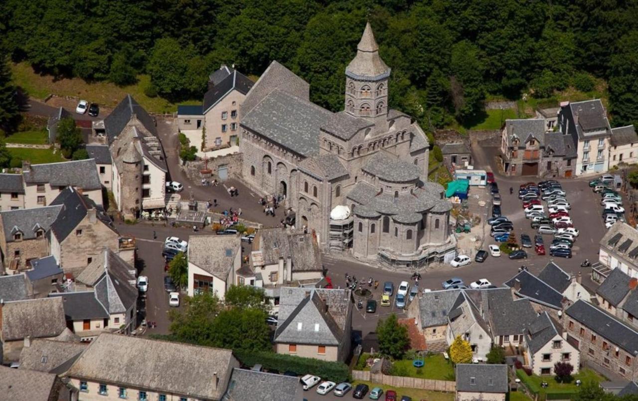 Tulipe, Appartement 5 Personnes, Entre Sancy Et Volcans D'Auvergne Orcival Exteriör bild